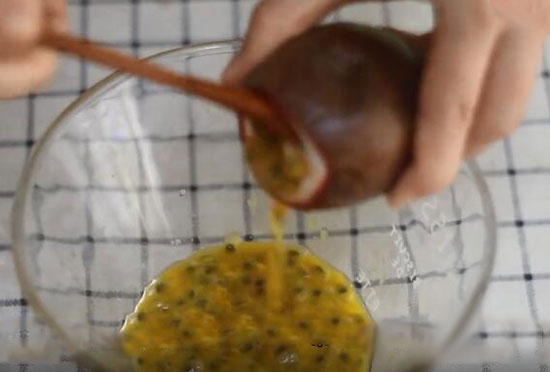 百香果炒排骨 百香果炒排骨